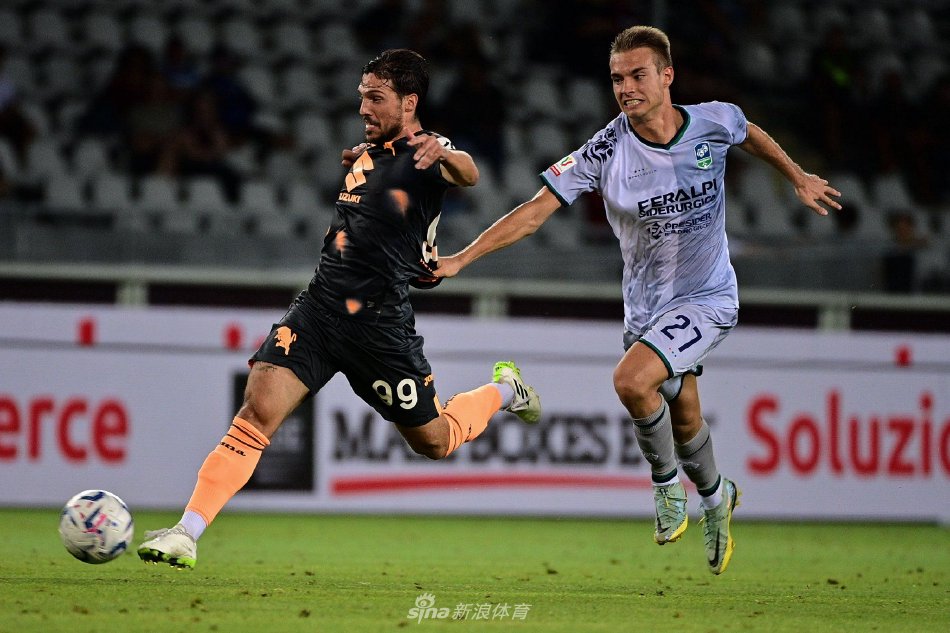 彰显了其战 彰显了其战