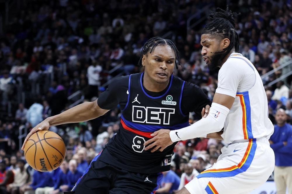 足球赛事中 足球赛事中